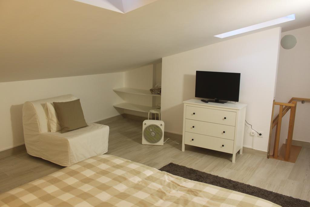 Apartment Isaura Peniche